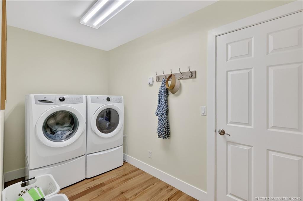 5627 Southeast Foxcross Place Stuart, FL 34997 - Photo 39 of 72 Laundry Room