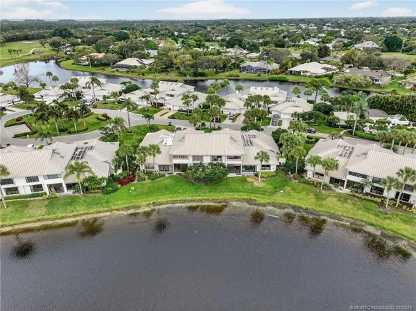 $469,000 | 5627 Southeast Foxcross Place, Stuart, FL 34997