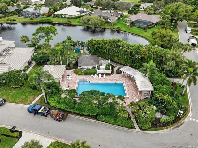 $469,000 | 5627 Southeast Foxcross Place, Stuart, FL 34997