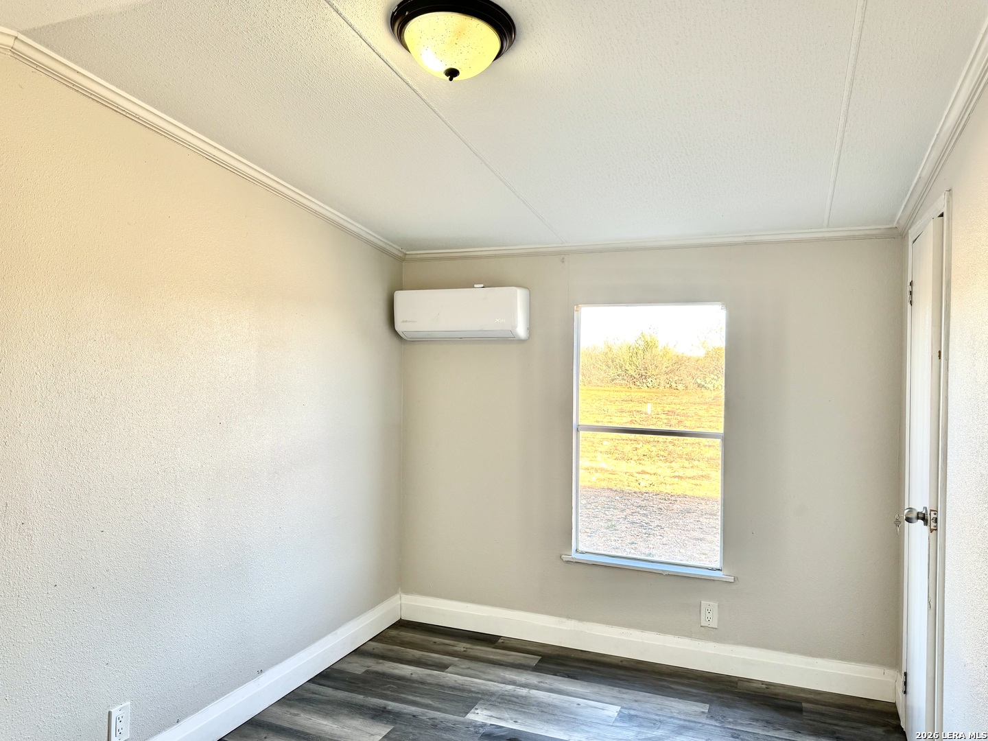 2811 County Road 467 Devine, TX 78016 - Photo 11 of 24