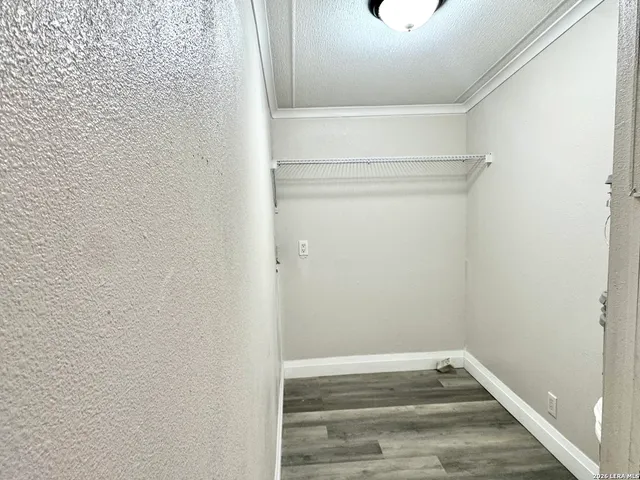 $272,000 | 2811 County Road 467, Devine, TX 78016