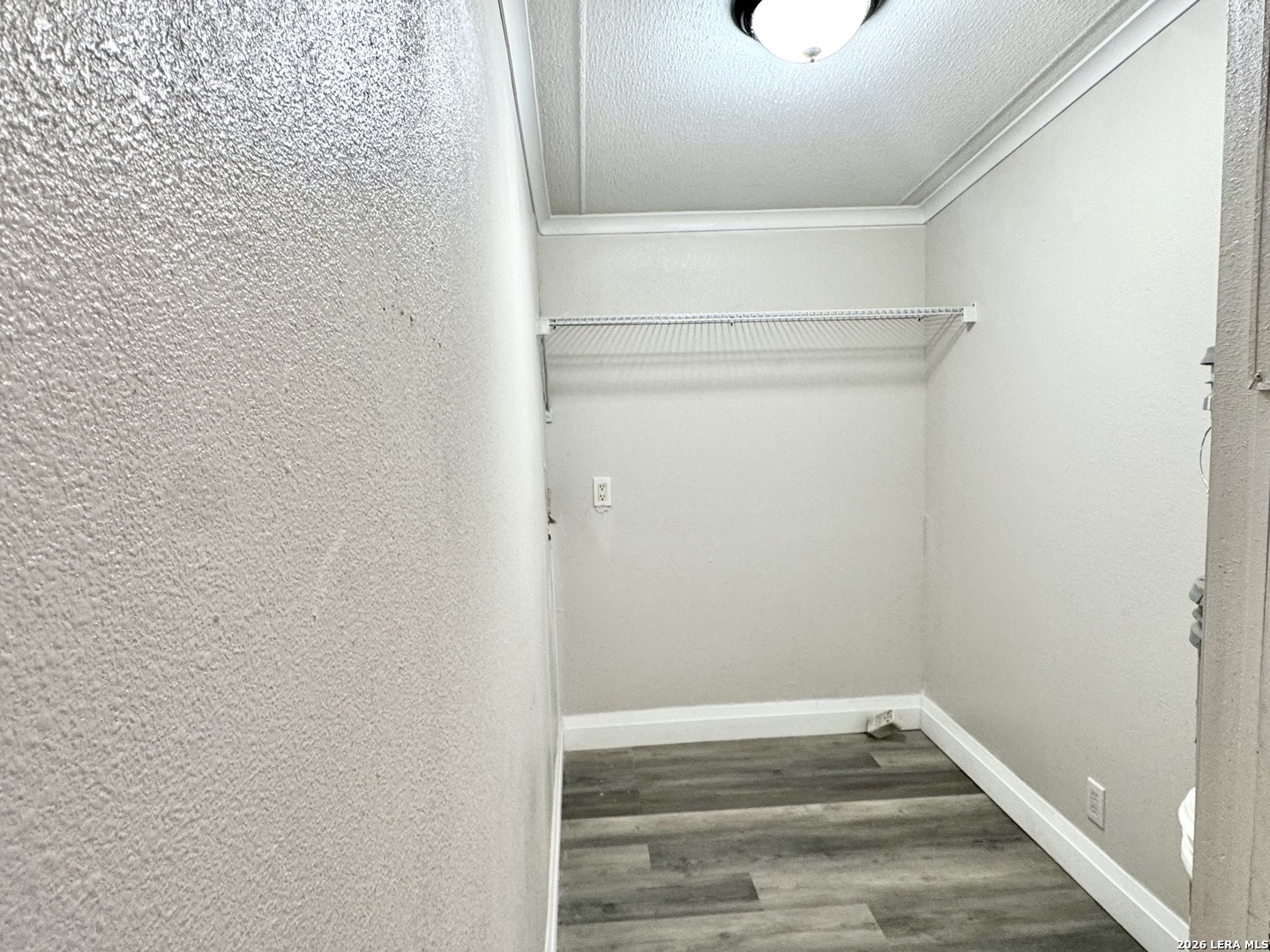 2811 County Road 467 Devine, TX 78016 - Photo 12 of 24