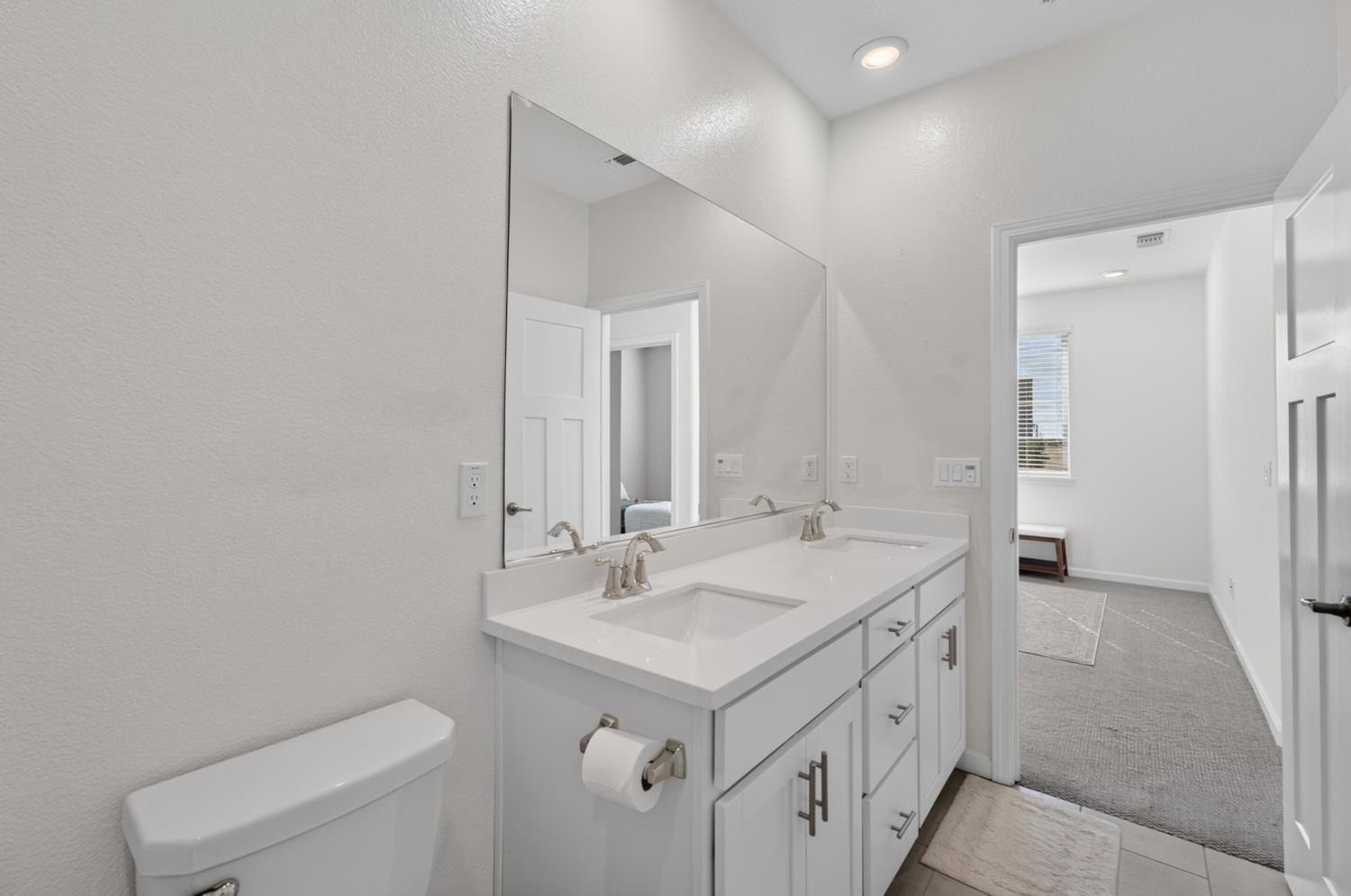 3863 Ivan Way Rancho Cordova, CA 95742 - Photo 35 of 54
