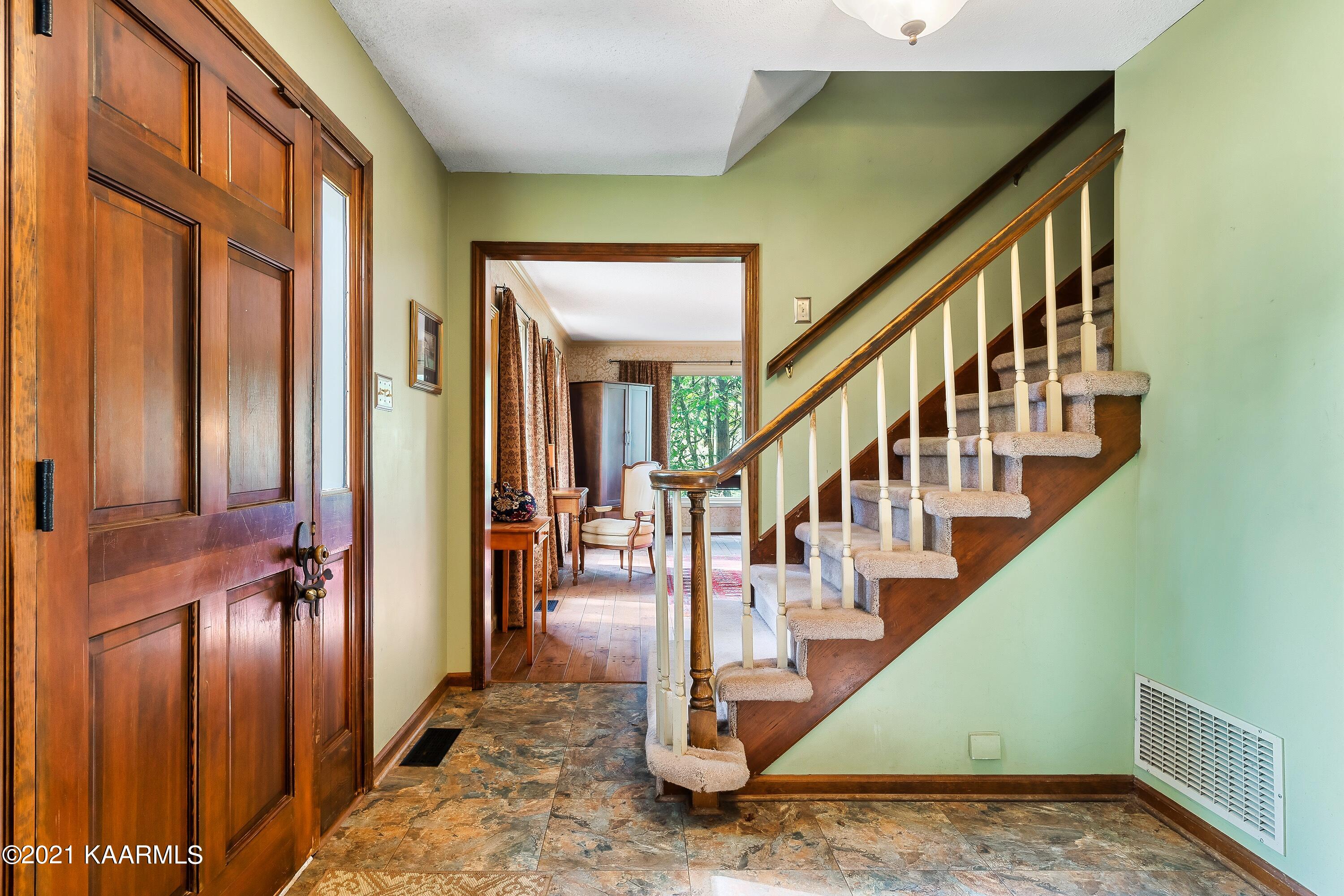 12 Compton Lane Oak Ridge, TN 37830 - Photo 6 of 53 12C-6