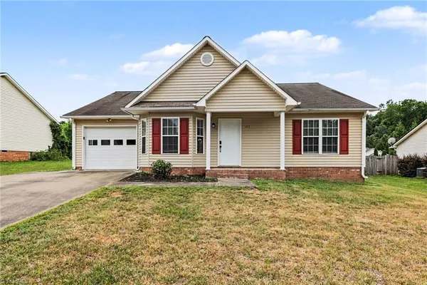 $254,900 | 1613 Park Terrace Lane, Winston-Salem, NC 27127