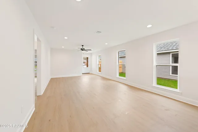 $197,900 | 227 Camerons Cove Drive, Carencro, LA 70520