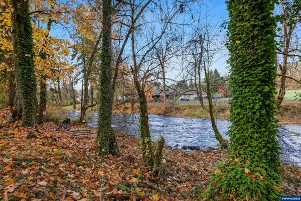 $450,000 | 17857 South Abiqua Road Northeast, Silverton, OR 97381