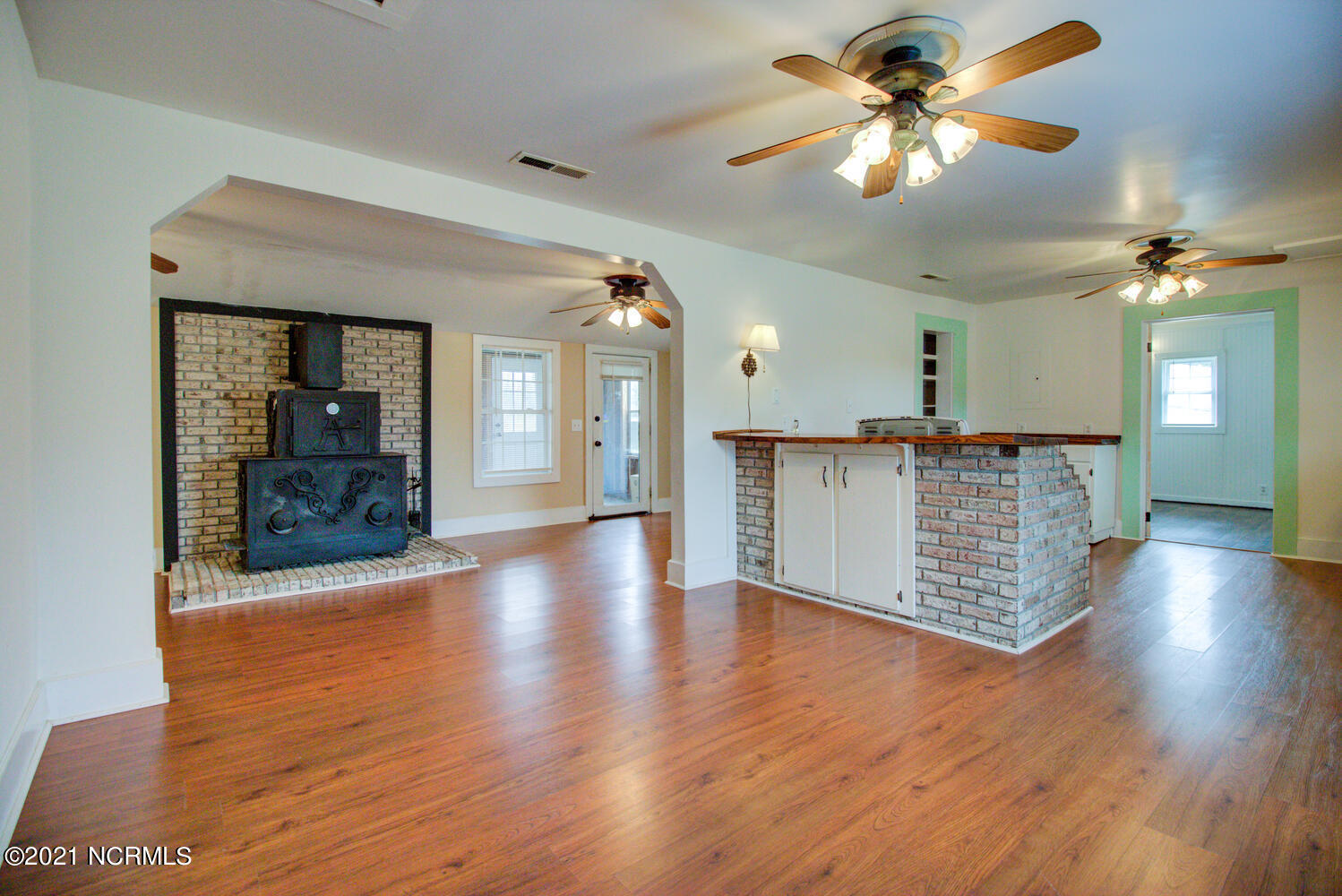 871 Watha Road Willard, NC 28478 - Photo 32 of 54 871 Watha Road-large-032-040-Dining Room