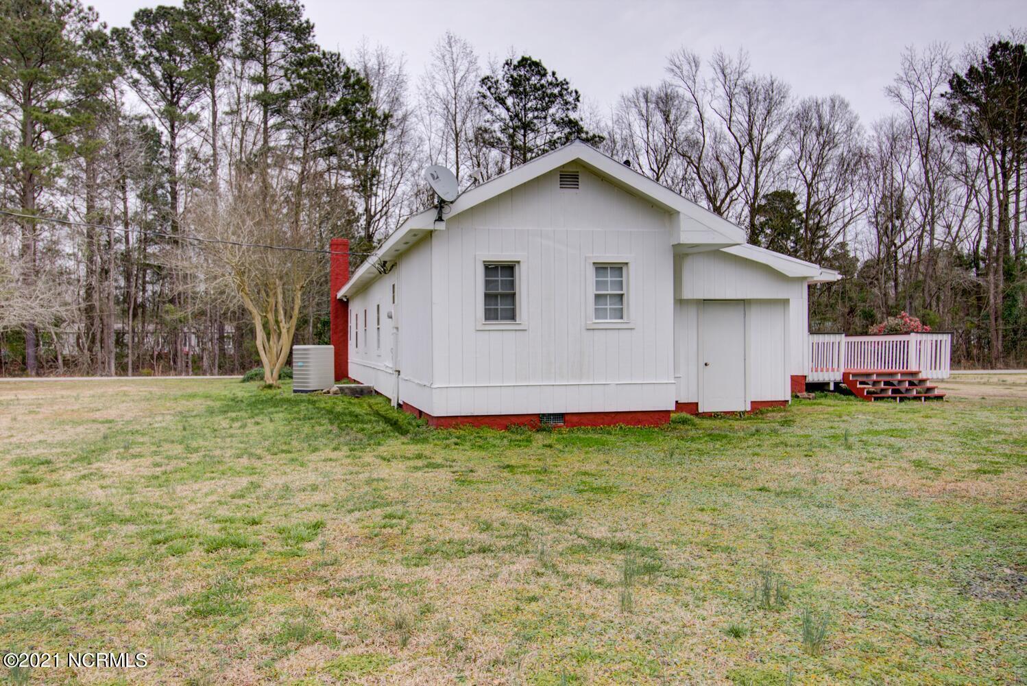 871 Watha Road Willard, NC 28478 - Photo 9 of 54 871 Watha Road-large-009-002-Back of Hou