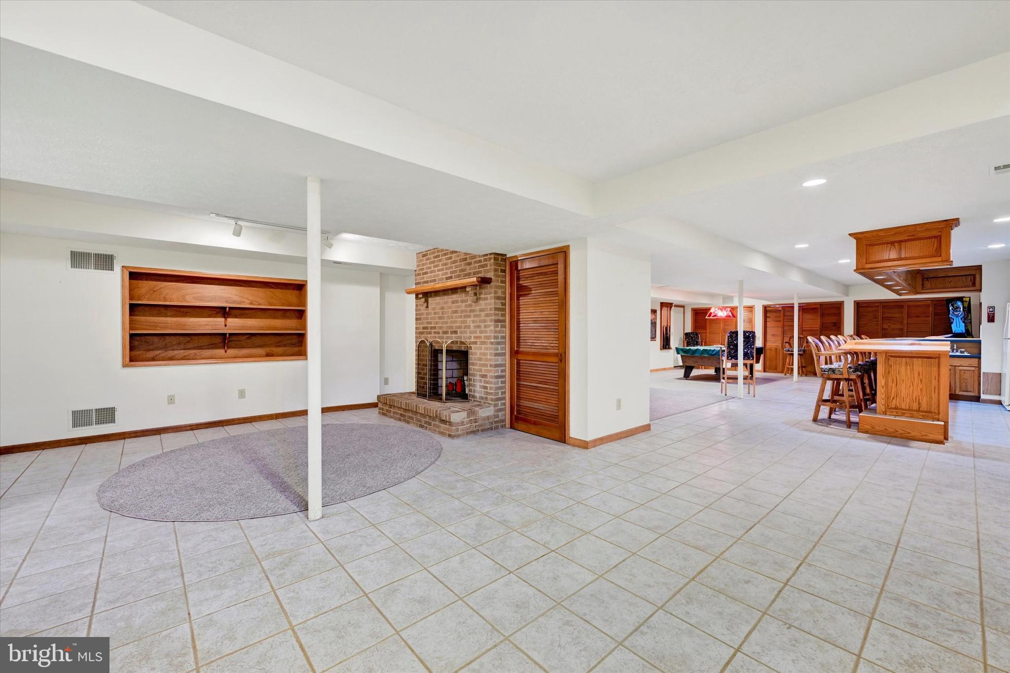 7710 Gum Spring Road Baltimore, MD 21237 - Photo 42 of 61 Family Room
