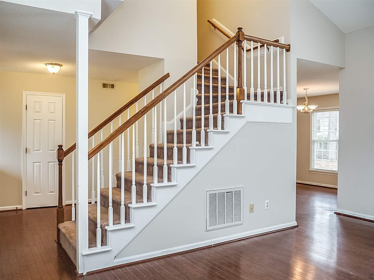 5813 Edgebury Road Raleigh, NC 27613 - Photo 8 of 21 Photo 8