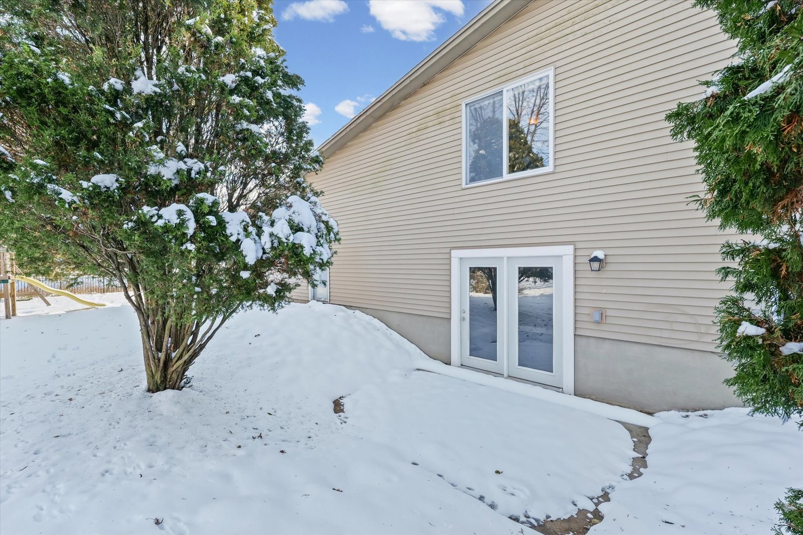 702 Devonshire Drive Champaign, IL 61820 - Photo 34 of 37 a view of backyard of a house