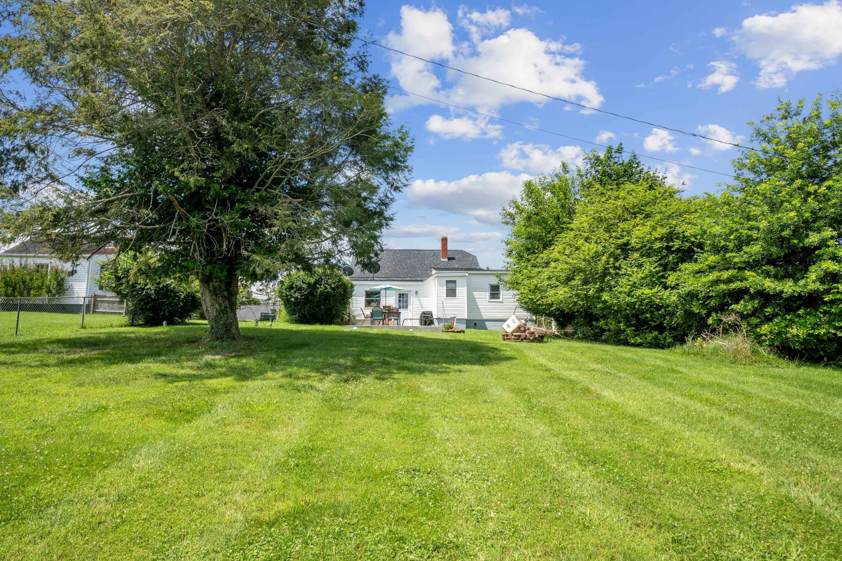 6442 Spring Avenue Radford, VA 24141 - Photo 35 of 35 Gallery Image 35