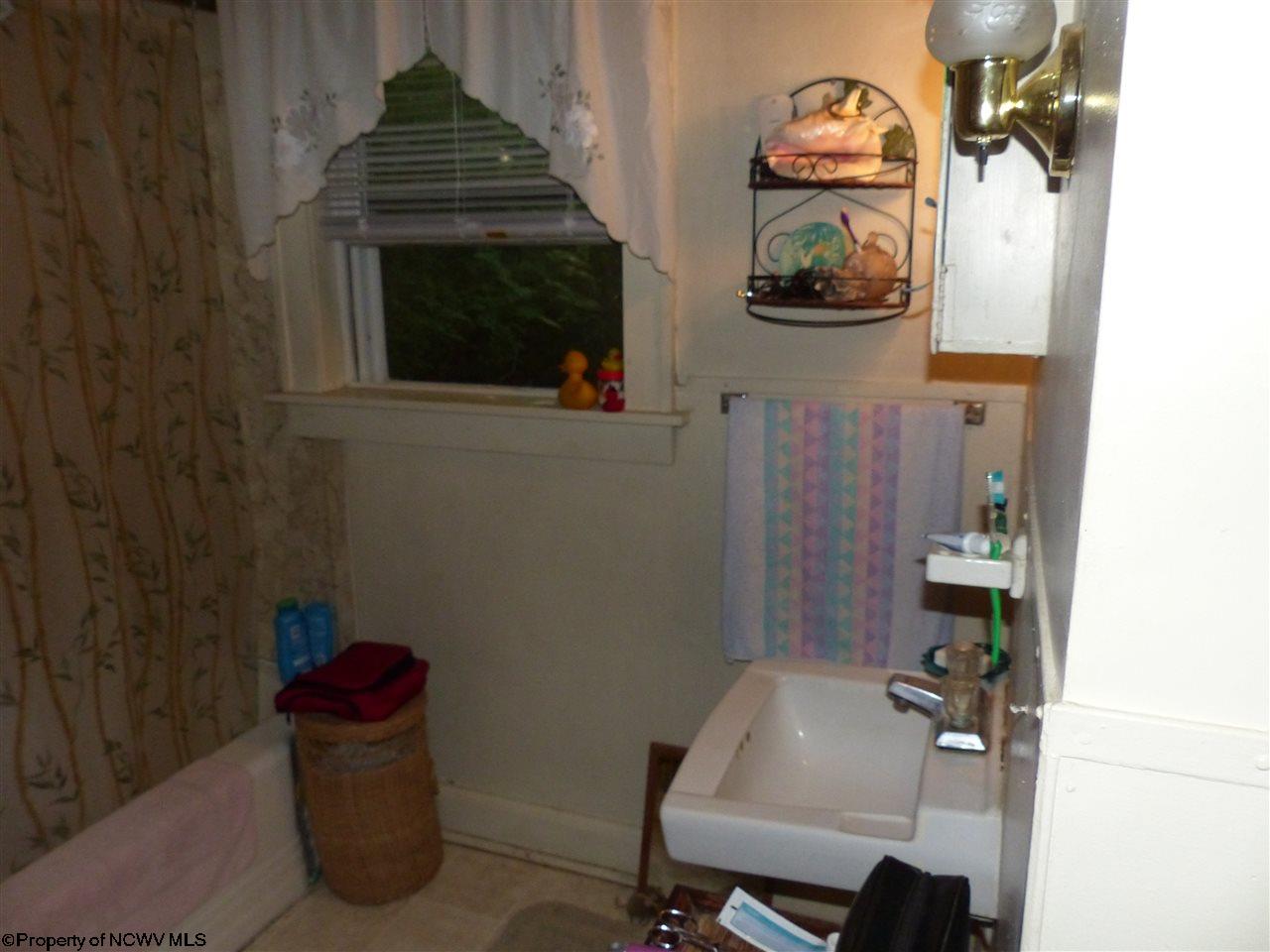 120 Harpertown Road Elkins, WV 26241 - Photo 3 of 9 Gallery Image 3