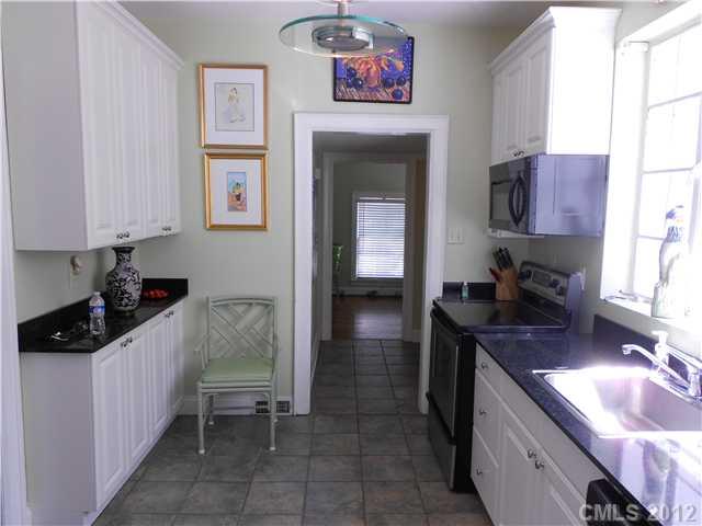 2632 Providence Road Charlotte, NC 28211 - Photo 4 of 16