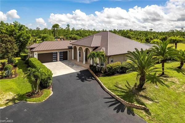 $1,075,000 | 3223 4th Avenue Northeast, Naples, FL 34120