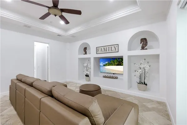 $1,075,000 | 3223 4th Avenue Northeast, Naples, FL 34120