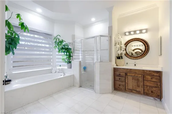 $1,075,000 | 3223 4th Avenue Northeast, Naples, FL 34120