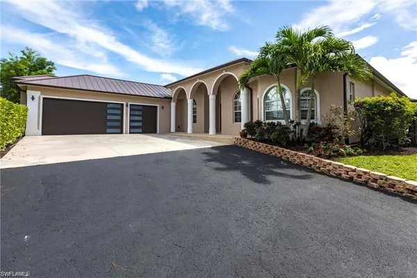 $1,075,000 | 3223 4th Avenue Northeast, Naples, FL 34120
