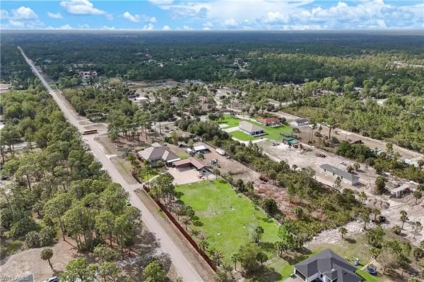 $1,075,000 | 3223 4th Avenue Northeast, Naples, FL 34120