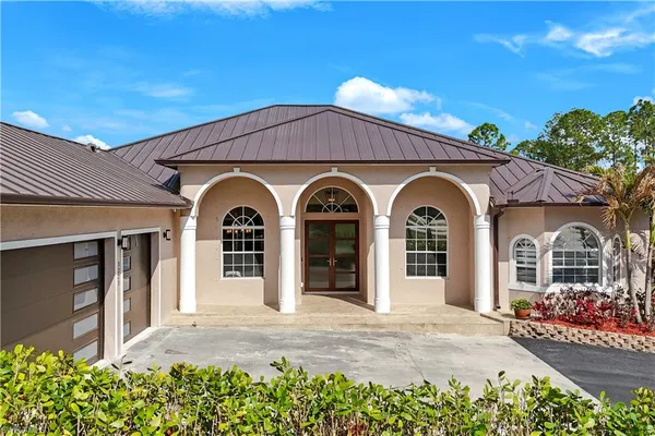 $1,075,000 | 3223 4th Avenue Northeast, Naples, FL 34120