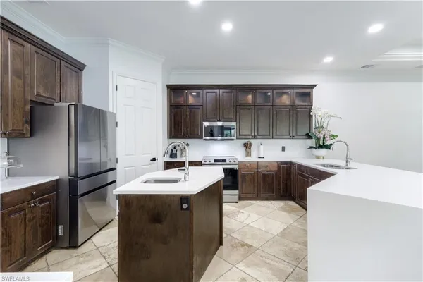 $1,075,000 | 3223 4th Avenue Northeast, Naples, FL 34120