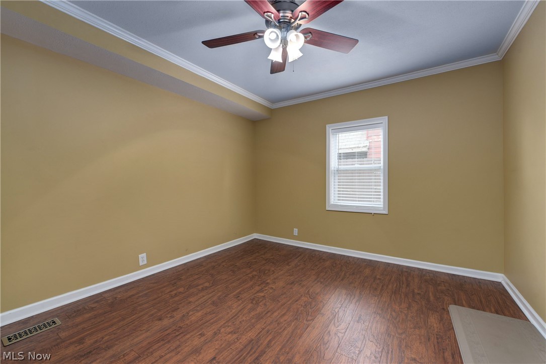915 Fruit Avenue Cleveland, OH 44113 - Photo 14 of 35