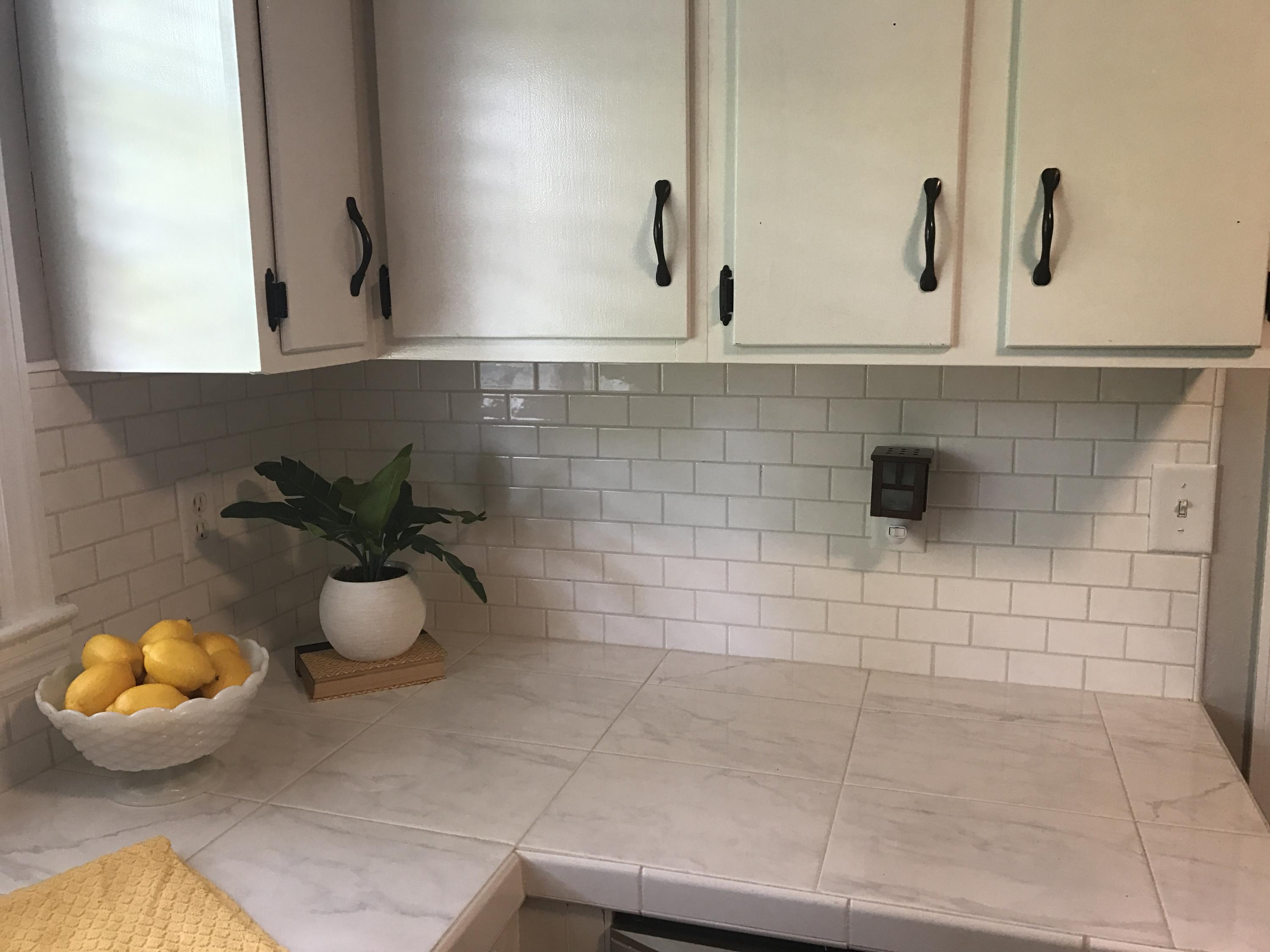3908 Bennett Road East Ridge, TN 37412 - Photo 3 of 12 New counters and backsplash