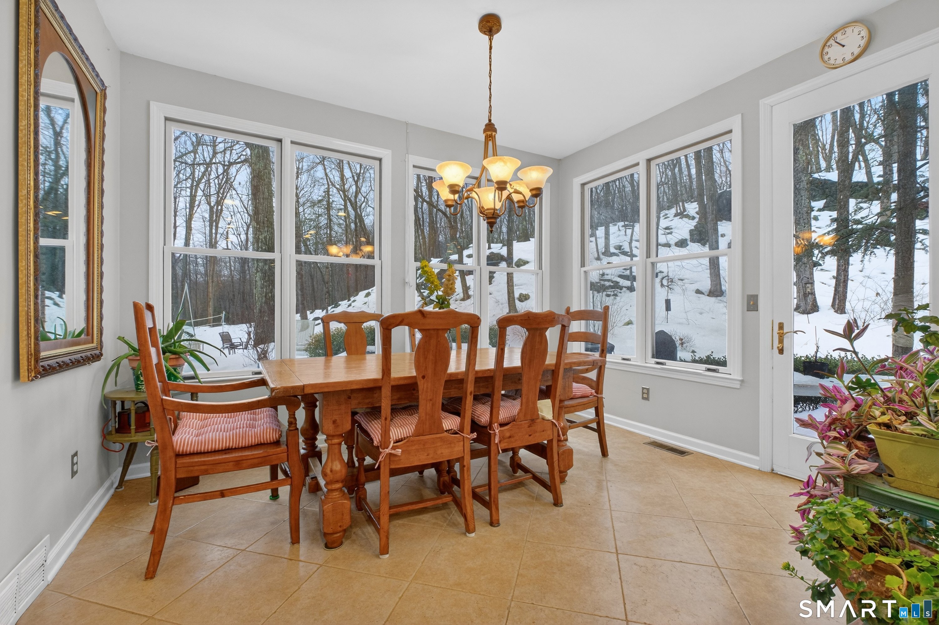 123 A Peaceable Street Redding, CT 06896 - Photo 13 of 34