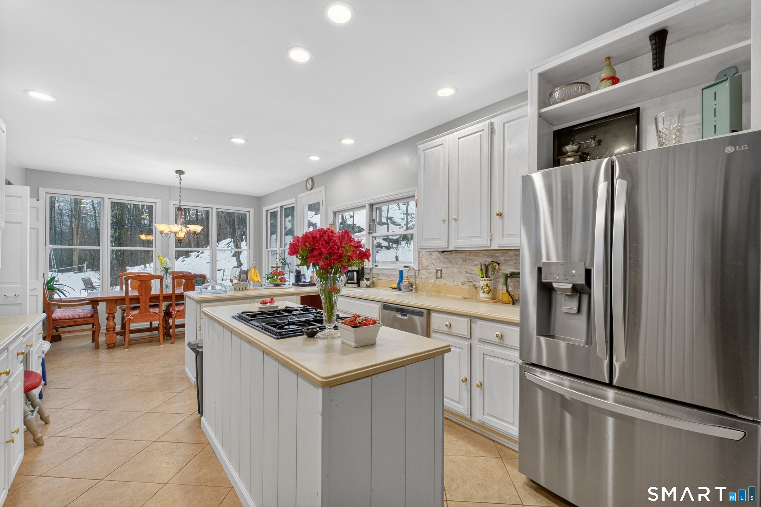 123 A Peaceable Street Redding, CT 06896 - Photo 9 of 34