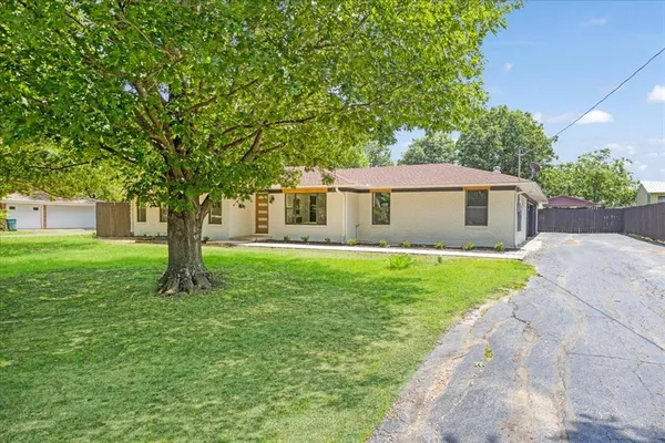 $369,000 | 4166 West Houston Street, Sherman, TX 75092