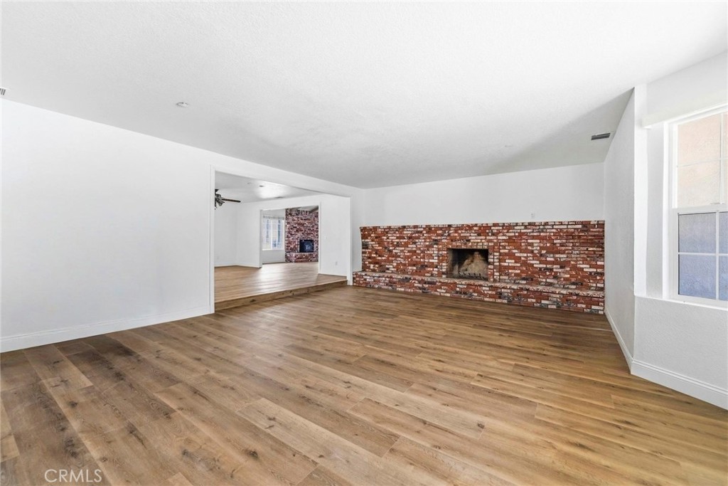 8853 Dufferin Avenue Riverside, CA 92504 - Photo 6 of 58 Formal living room