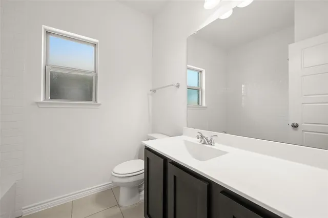 $324,900 | 1904 Cheyenne Drive, Cleburne, TX 76033