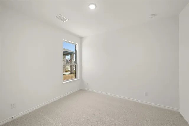 $324,900 | 1904 Cheyenne Drive, Cleburne, TX 76033