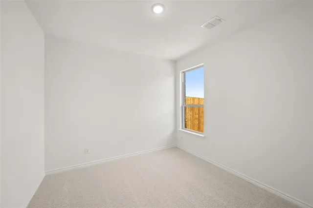 $324,900 | 1904 Cheyenne Drive, Cleburne, TX 76033