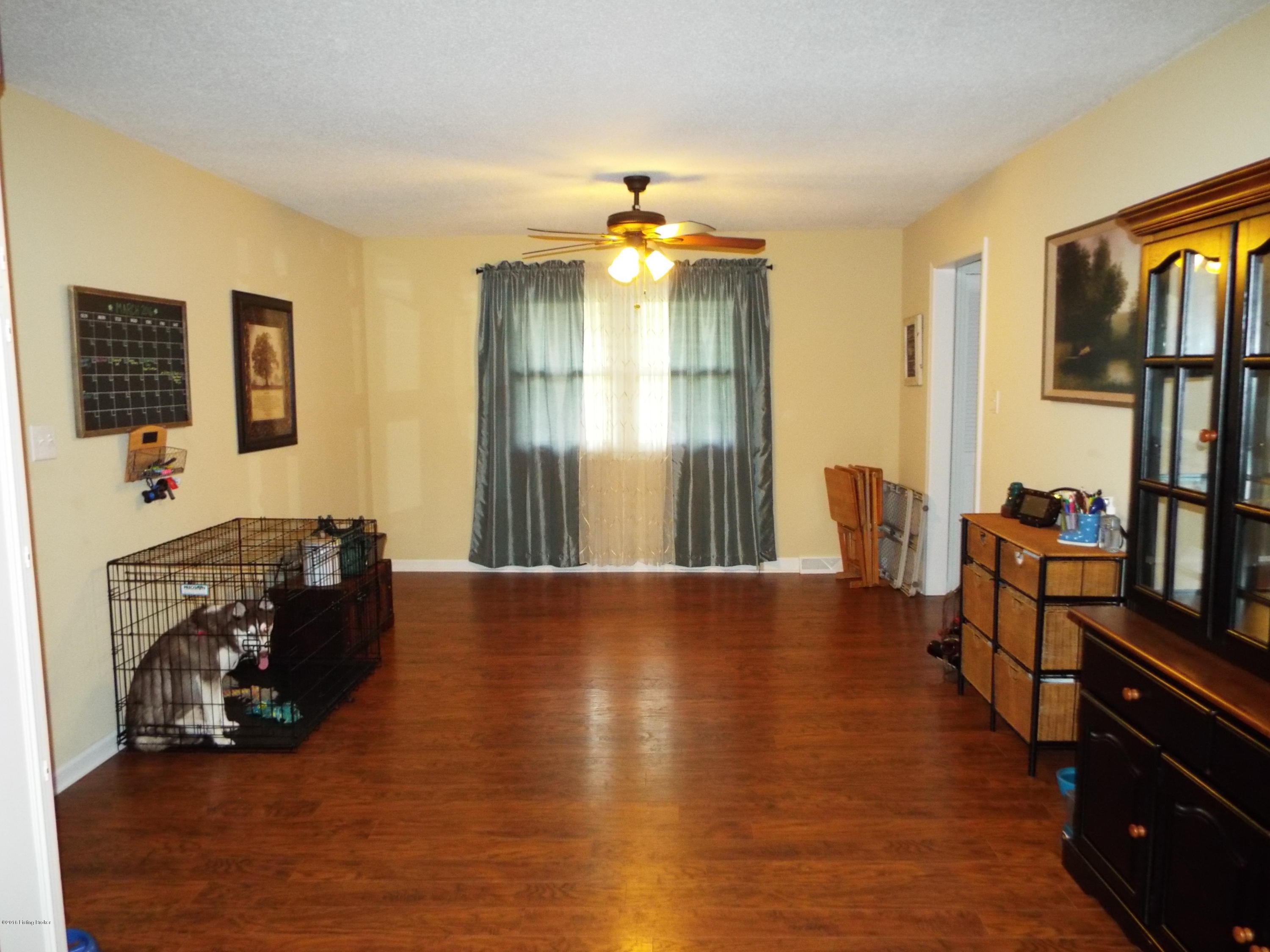 302 Bluegrass Road Elizabethtown, KY 42701 - Photo 3 of 19 DSCF1172