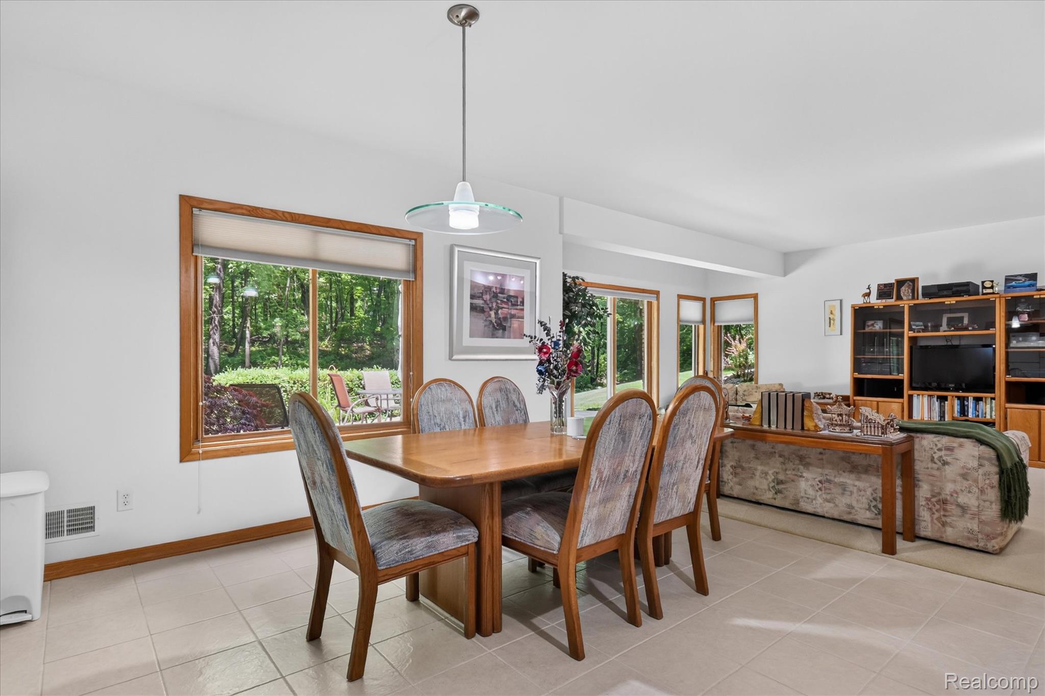 5388 Hartland Road Fenton, MI 48430 - Photo 37 of 74 36-5388-Hartland-Rd-WindowStill.jpg