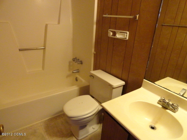 210 Shipman Road, Unit BLDG K Havelock, NC 28532 - Photo 8 of 9 Bath