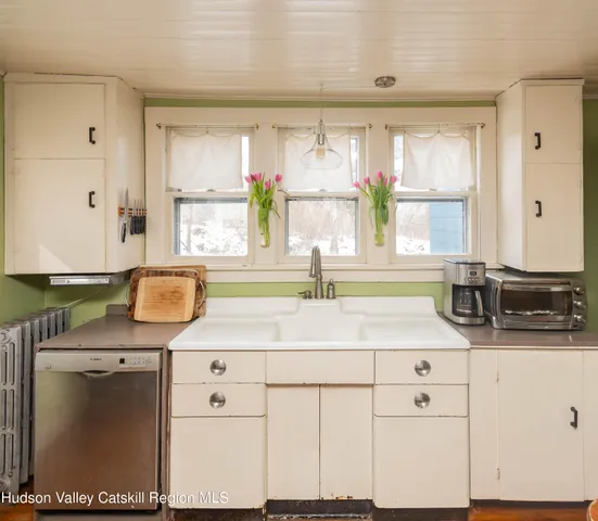 $449,000 | 807 Lucas Ave Extension, Hurley, NY 12443