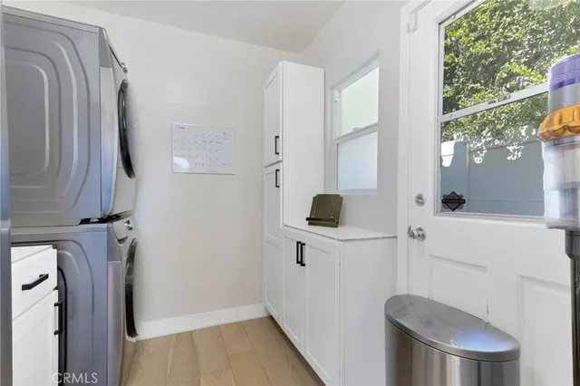 $1,475,000 | 805 North Kemp Street, Burbank, CA 91505