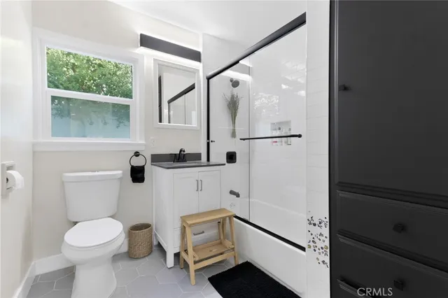 $1,475,000 | 805 North Kemp Street, Burbank, CA 91505