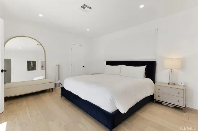 $1,475,000 | 805 North Kemp Street, Burbank, CA 91505