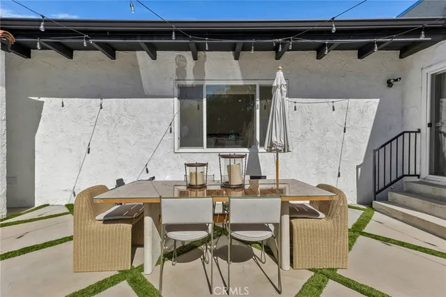 $1,475,000 | 805 North Kemp Street, Burbank, CA 91505