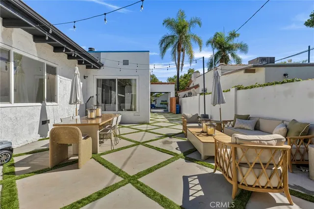 $1,475,000 | 805 North Kemp Street, Burbank, CA 91505