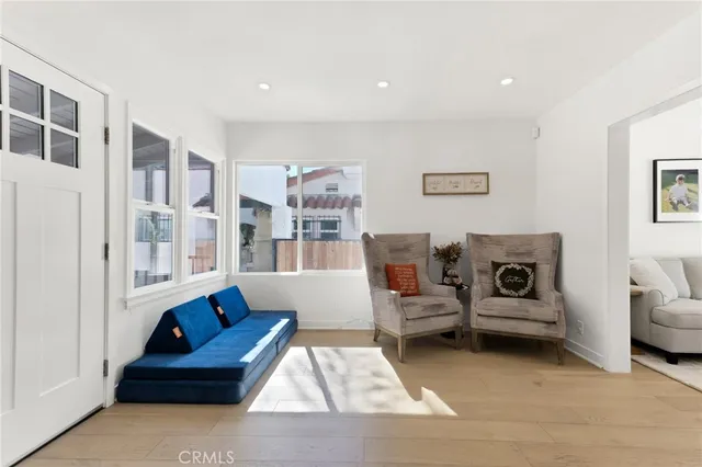 $1,475,000 | 805 North Kemp Street, Burbank, CA 91505