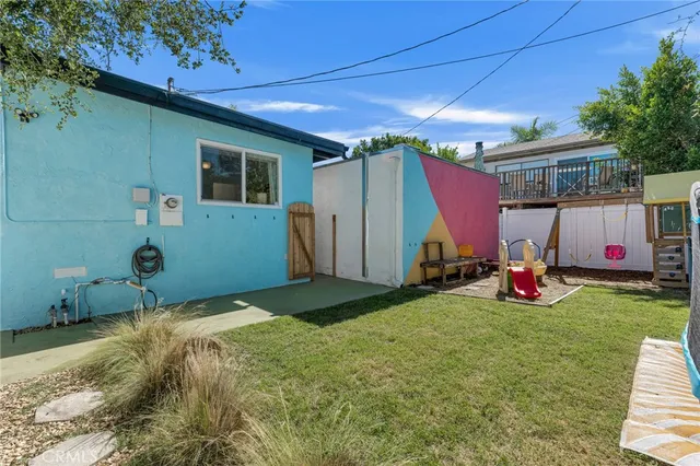 $1,475,000 | 805 North Kemp Street, Burbank, CA 91505