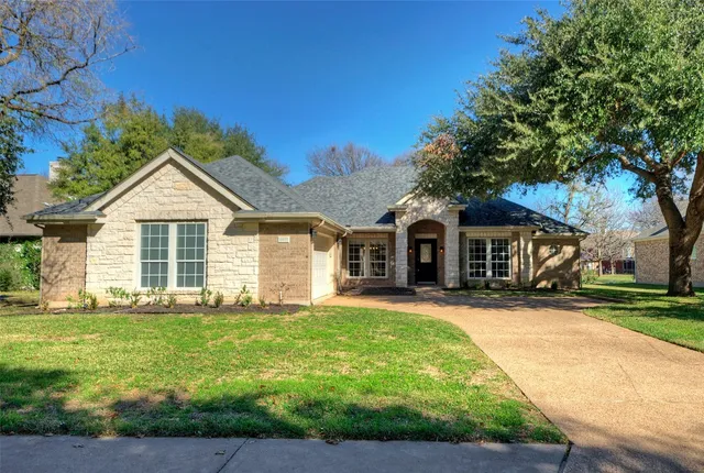$700,000 | 10833 Olympia Fields Loop, Austin, TX 78747