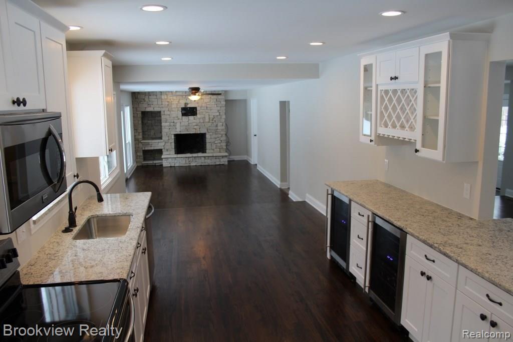 2956 Hillendale Drive Rochester Hills, MI 48309 - Photo 14 of 31