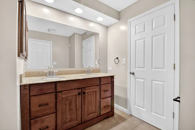 $360,000 | 606 Briarwood Court, Elwood, IL 60421