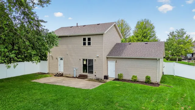 $360,000 | 606 Briarwood Court, Elwood, IL 60421